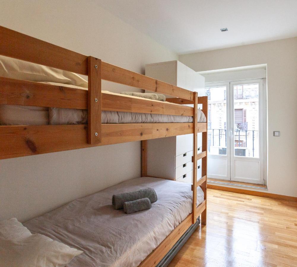 Apartamento Piso Con Dos Frente A Plaza Mayor *