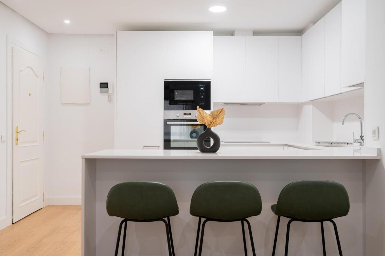 Apartamento De Lujo En La Plaza Pedro Zerolo Al Lado De Gran Via Apartamento Madrid