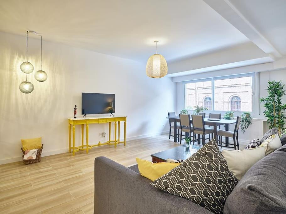 New.apto-ponzano. Luxe & Spacious 4rooms 3bathroom Appartamento *