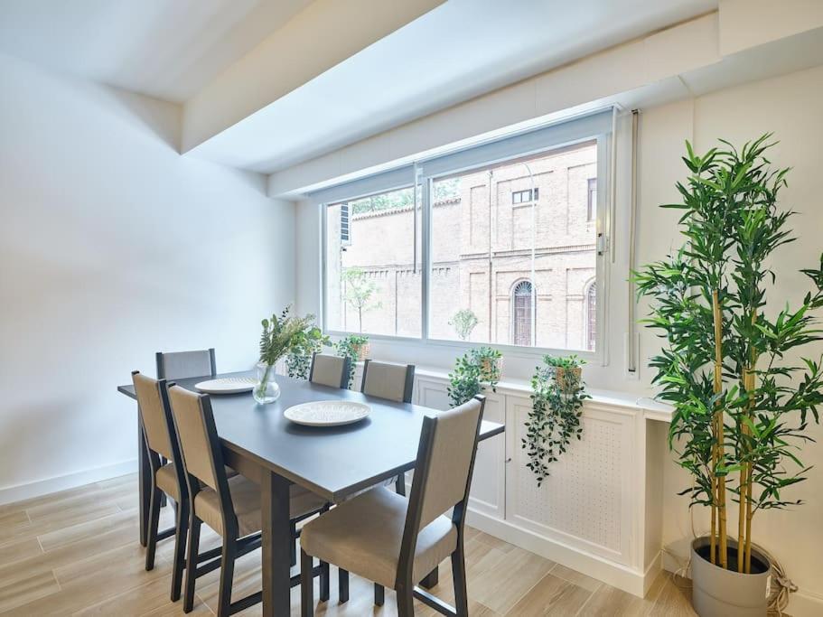 New.apto-ponzano. Luxe & Spacious 4rooms 3bathroom Apartment *