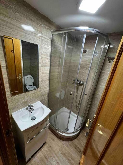 Apartamento, Gran Via, *