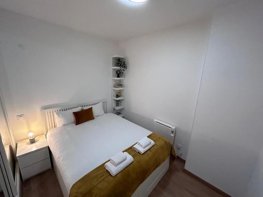 Appartement On Street Level In Vallecas. Pnu *