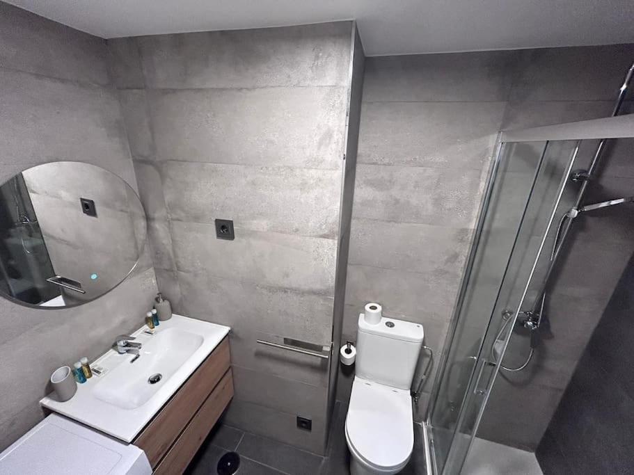 On Street Level In Vallecas. Pnu Appartement *