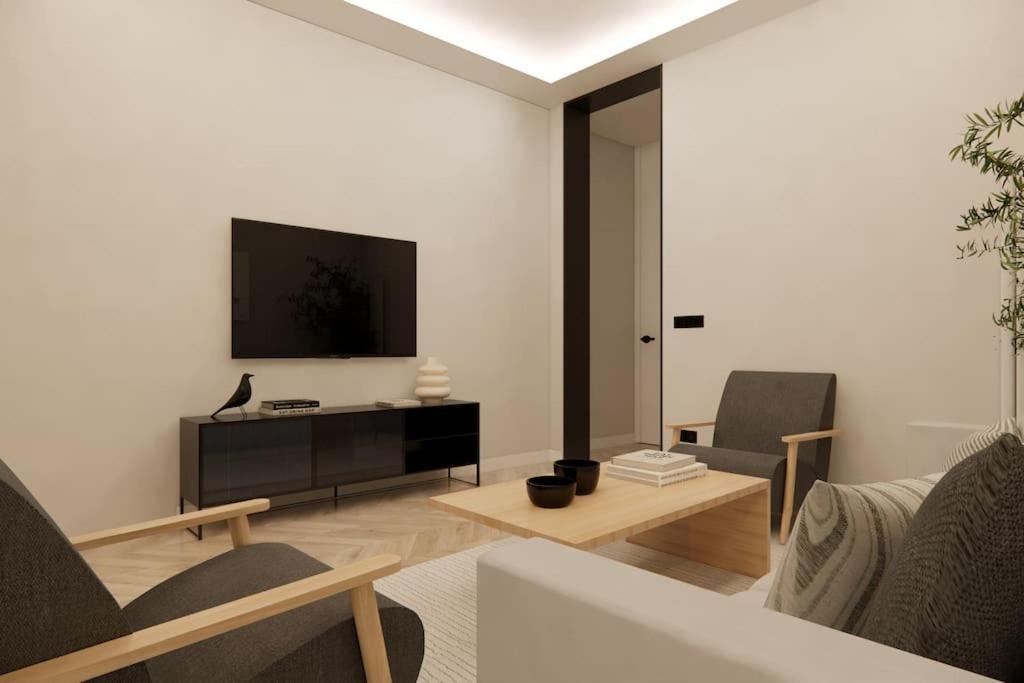 Gran Via Xvii Calle Fuencarral 6br 7bh Madrid