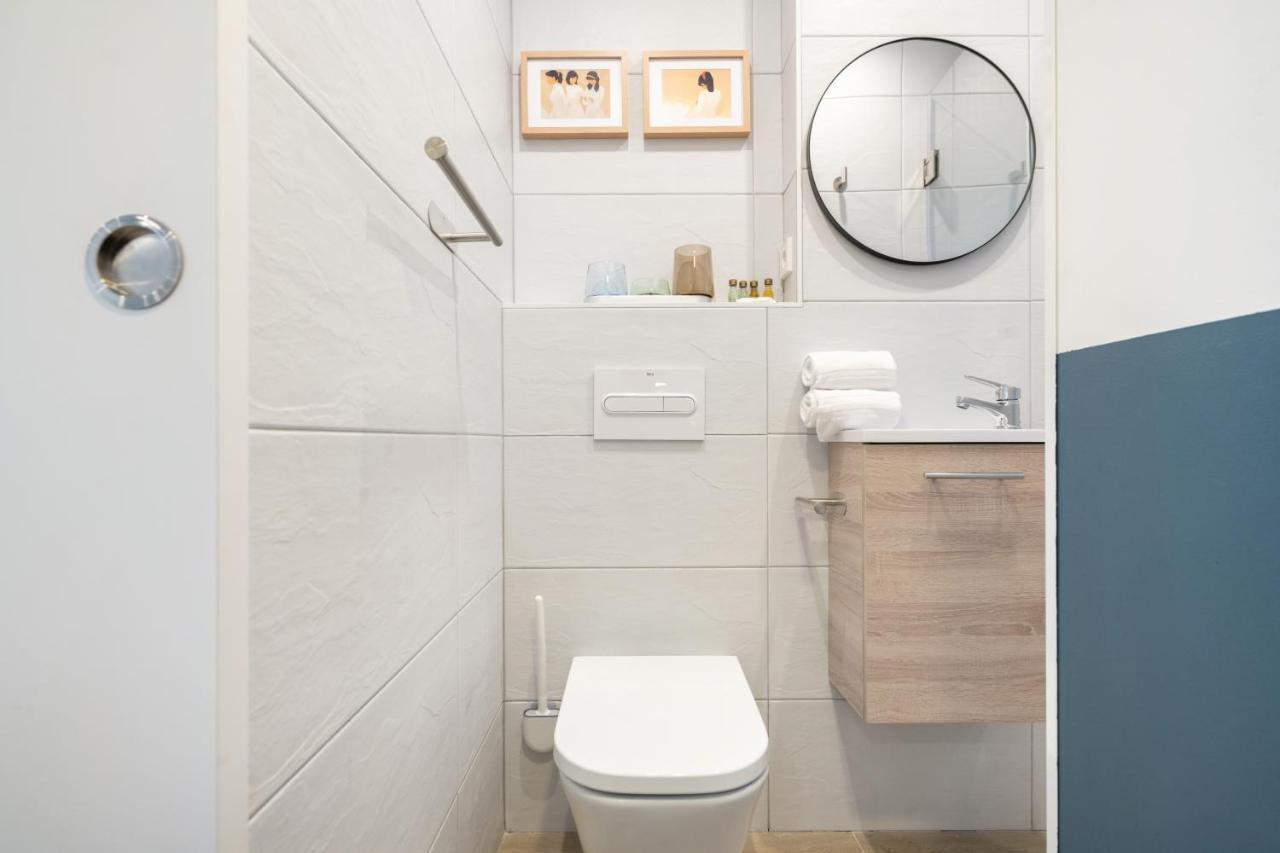 Dobohomes - Entrearroyos Apartment *