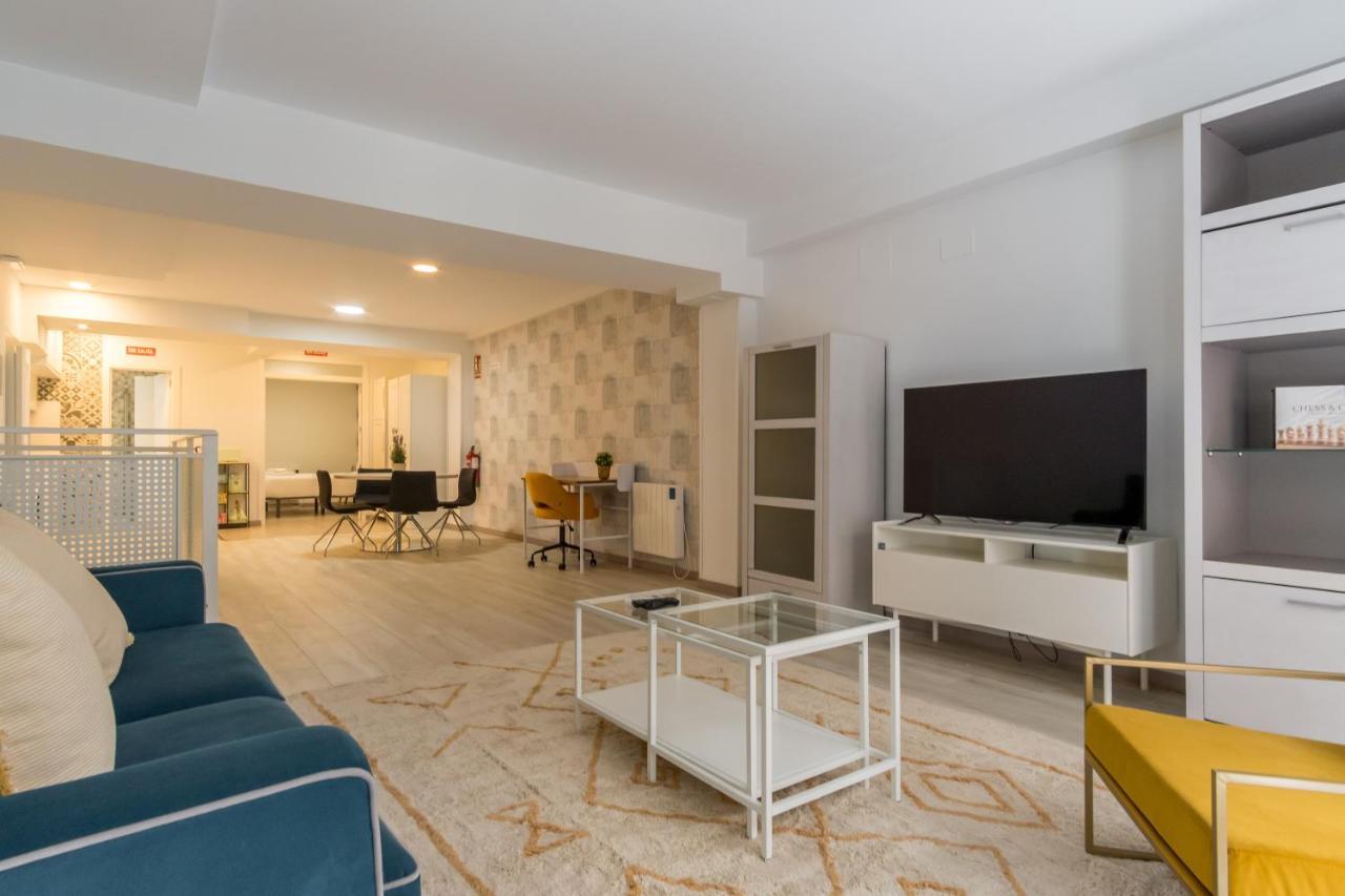 Bright New And Wide- 1bd 1bth- Delicias Apartment *