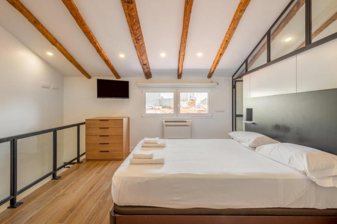 Bright Duplex- 1bd 1,5 Bth - Sol Apartment *