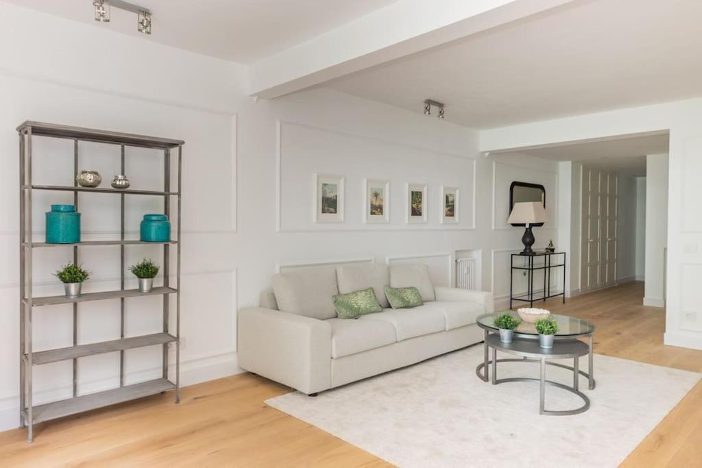 Elegante Y Moderno Appartamento *
