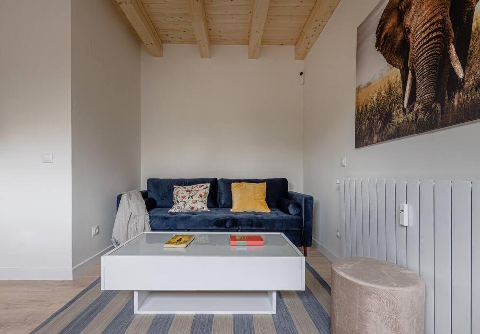 Cozy Duplex In Ventas. Dav Apartment *