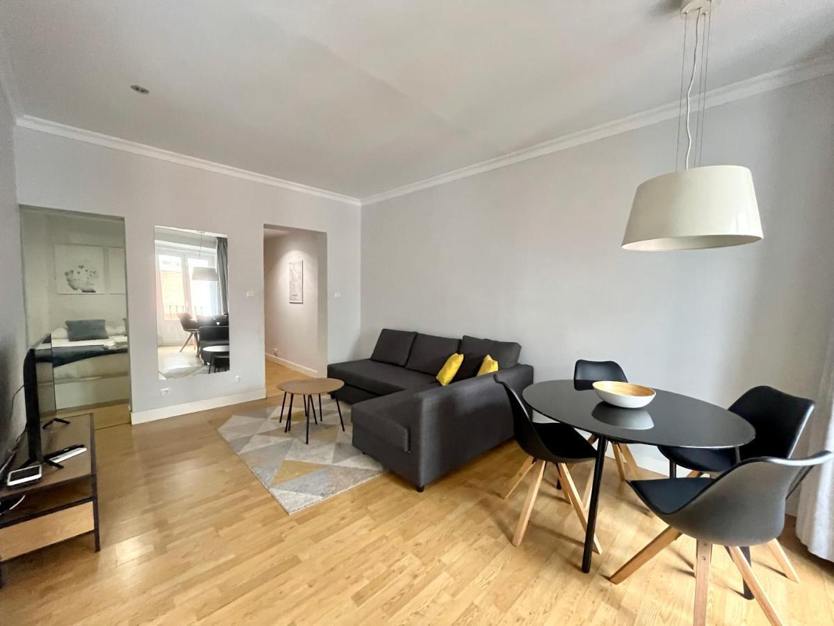 Huertas Flat Apartment *