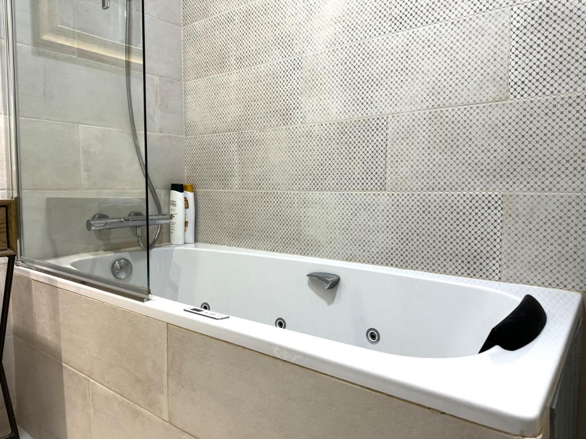 Apartamento Lujoso En Chamberi By Bebalmy *