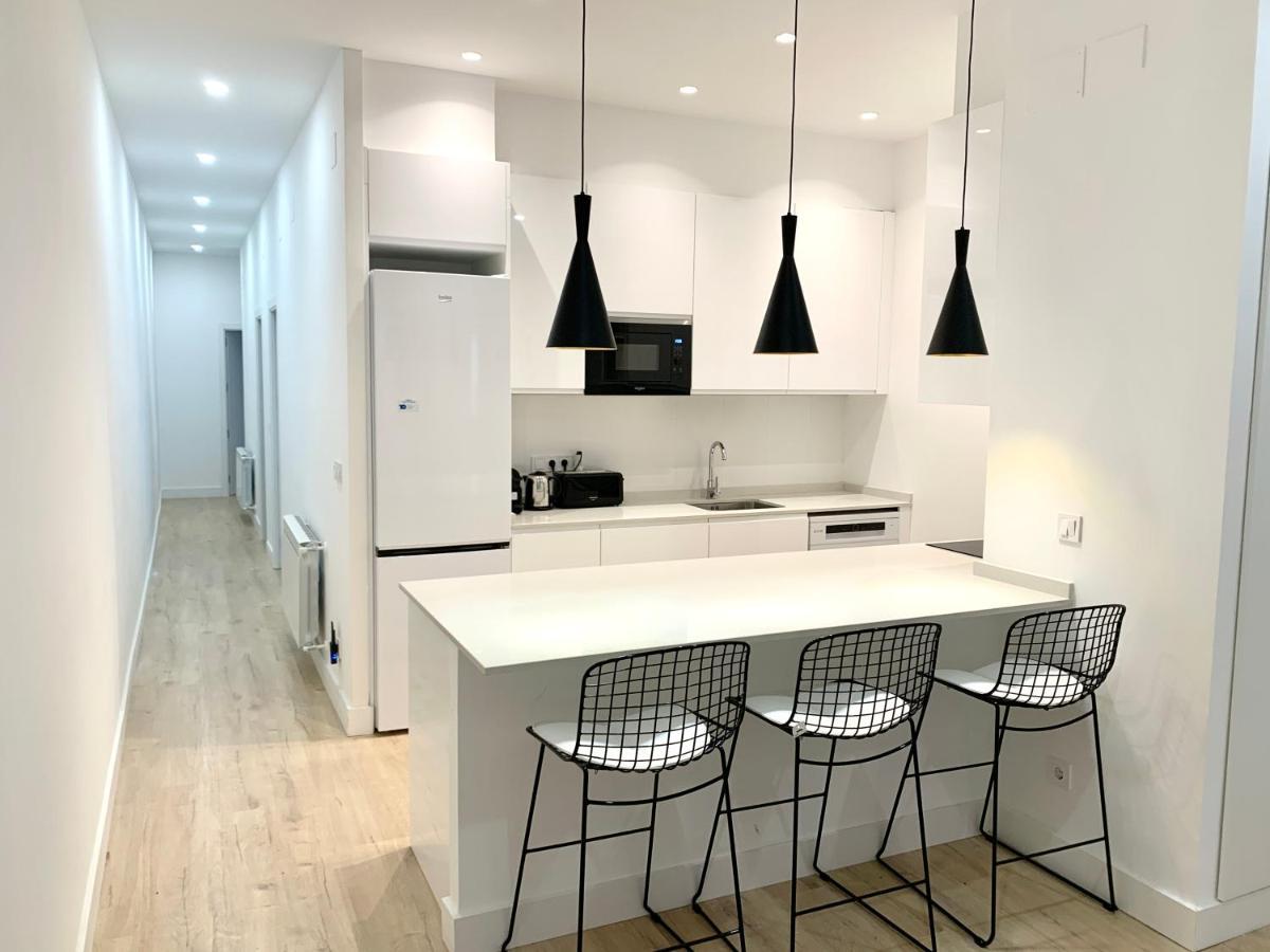 Piso Recien Reformado, Junto A Gran Via Apartment *