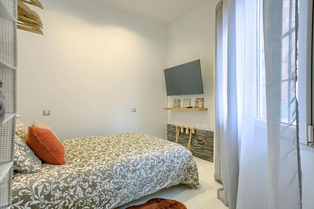 Apartment Cozy Getaway In Madrid