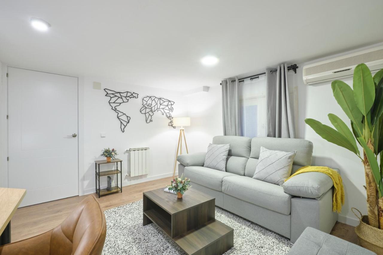 Lovely - Alojate En El Corazon De * Madri