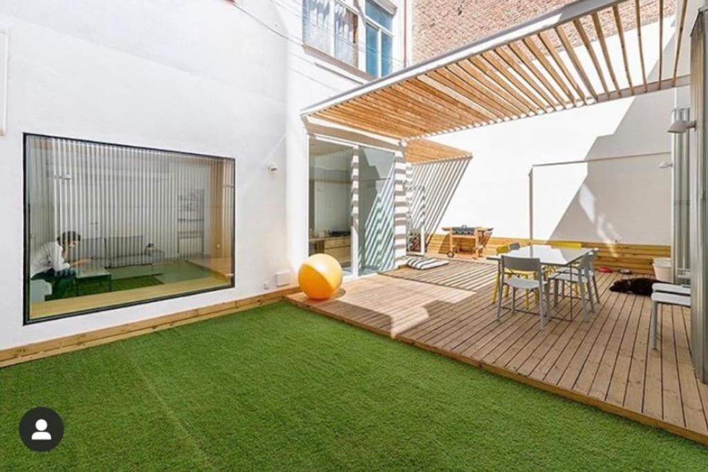 Gran Terraza Y Mucha Luz En Frente De 4 Torres Apartamento Madrid
