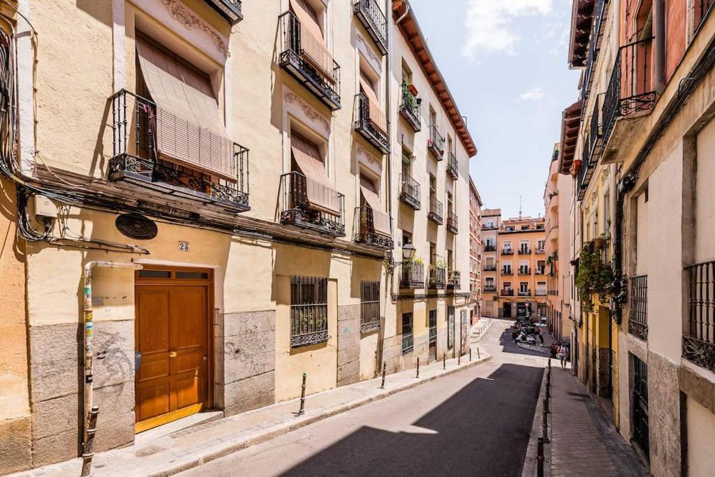 Cozy In Lavapies-torr Madri