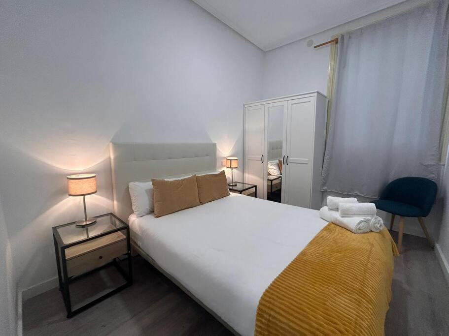 Cozy In Gran Via For 4 People.s2a3 Apartamento *