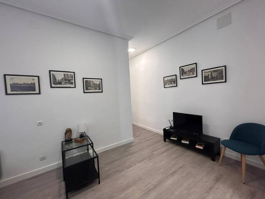 Cozy In Gran Via For 4 People.s2a3 Apartamento Madri