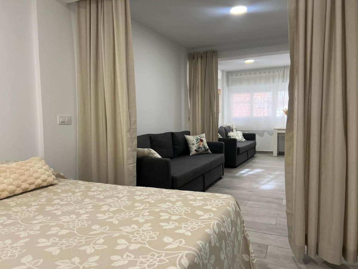 Para 10 Personas En Barrio Del Pilar Apartamento Madrid