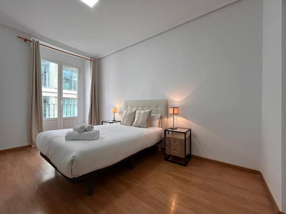 Stunning In Gran Via For 4 People. S3 Appartamento *