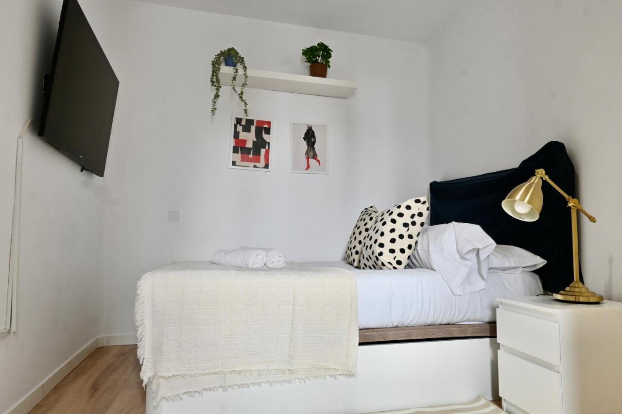 Appartement Moderno Apartamento Temporal De Dos En Avenida America Ctg101 *