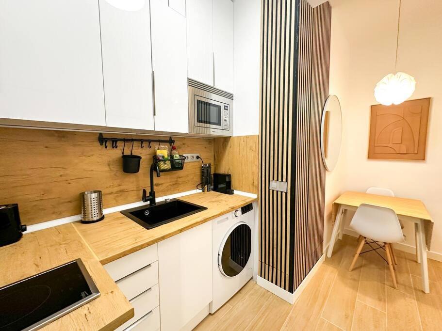 Cozy 2bd Flat City Center + Ac Appartement Madrid
