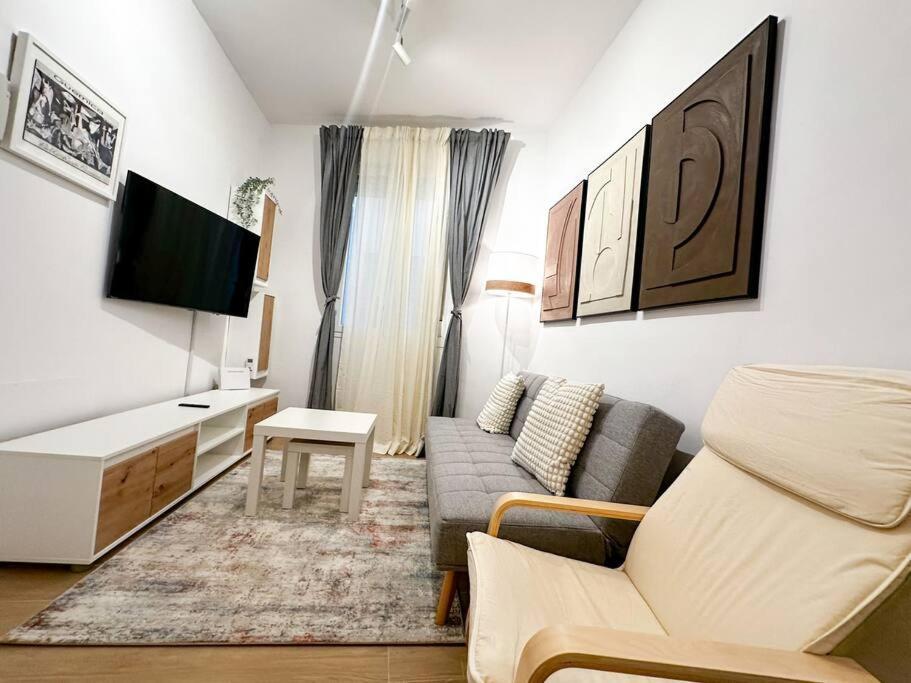 Cozy 2bd Flat City Center + Ac Appartement