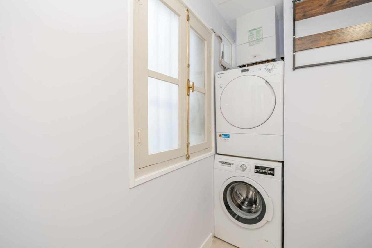 Luminoso Y Centrico Apt 2 Hab Apartment Madrid