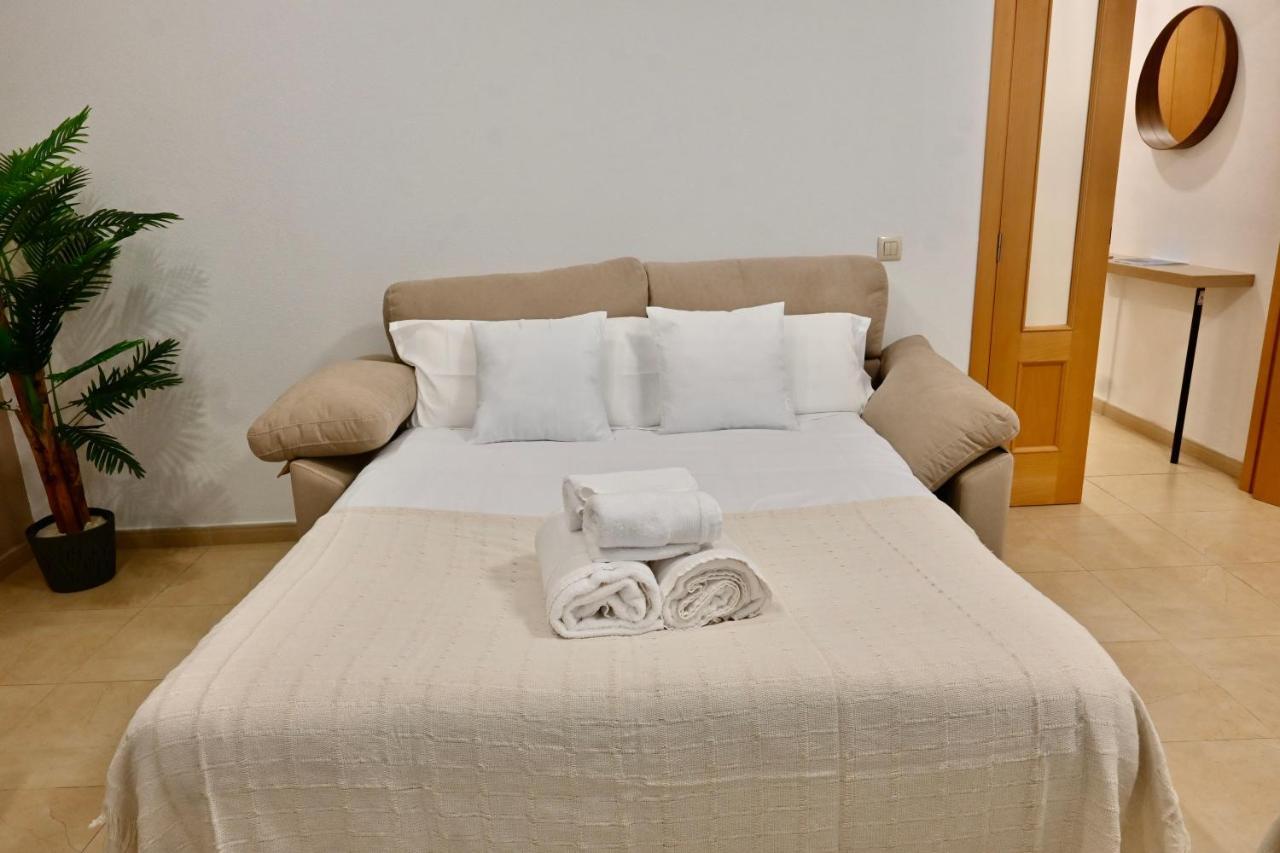 For Acogedor Temporal De 1 Y Salon, A Pasos De Gran Via Inf3d Apartment *