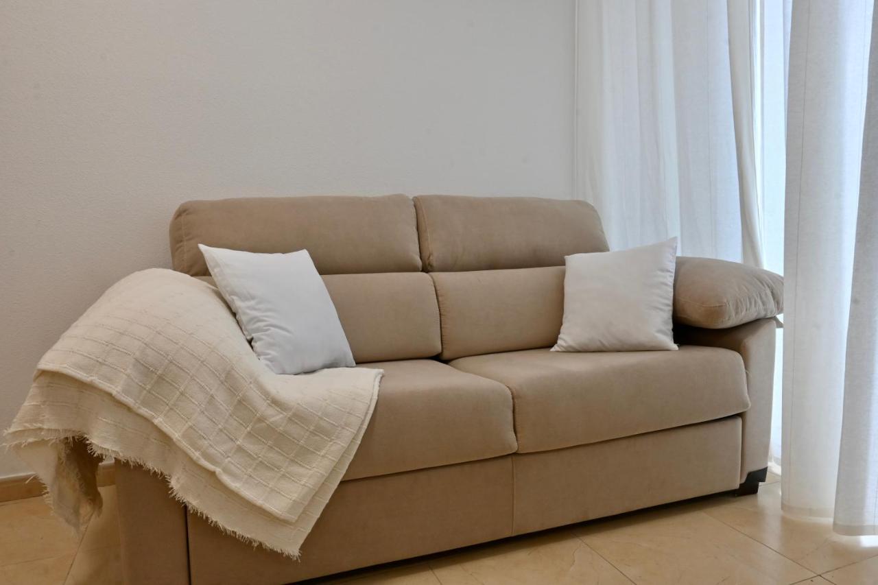 For Acogedor Temporal De 1 Y Salon, A Pasos De Gran Via Inf3d Apartment
