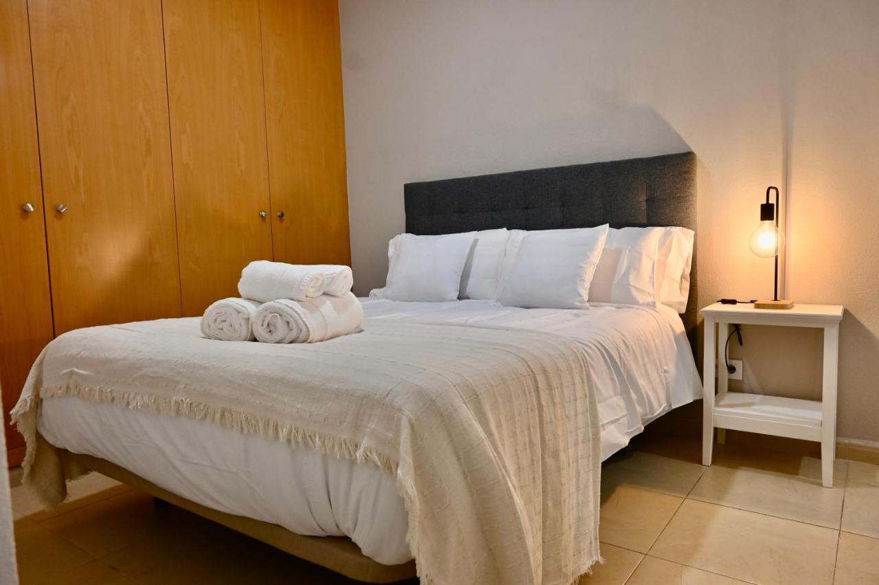 For Acogedor Temporal De 1 Y Salon, A Pasos De Gran Via Inf3d Apartment *