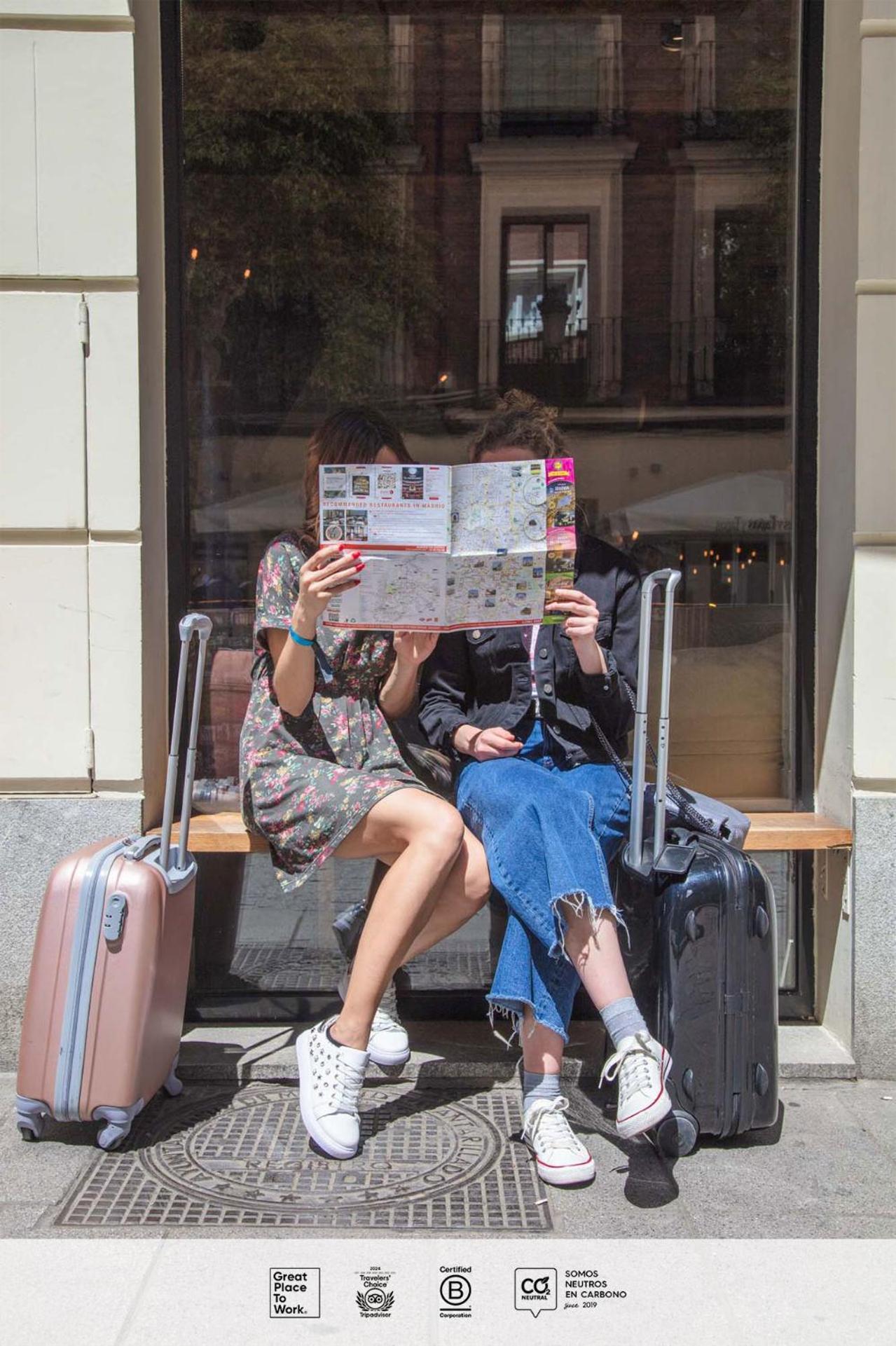 Sleep'n Atocha - B Corp Certified Guest house 2*