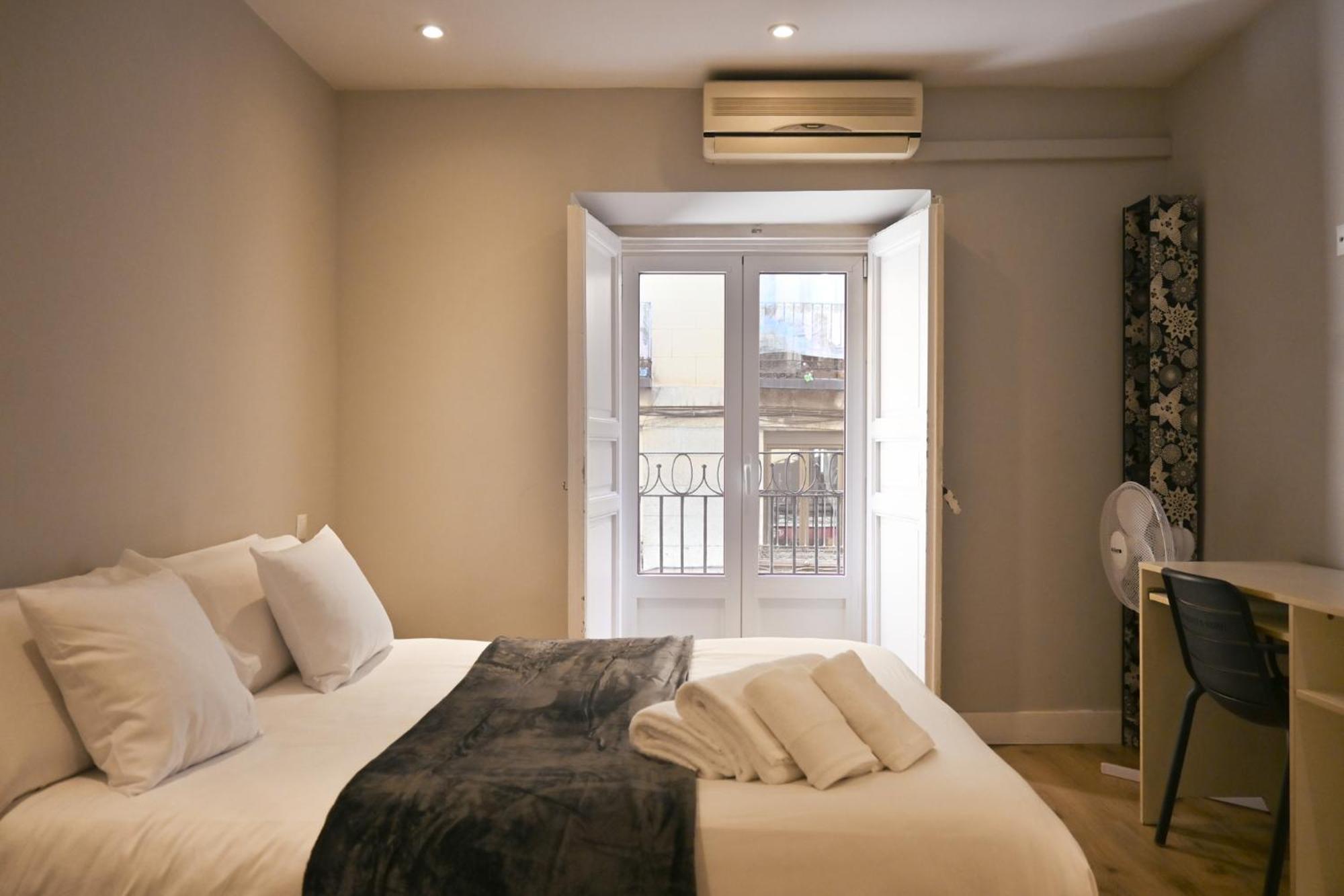 Apartamento For Temporal Cava Baja-la Latina Cab36 Madrid