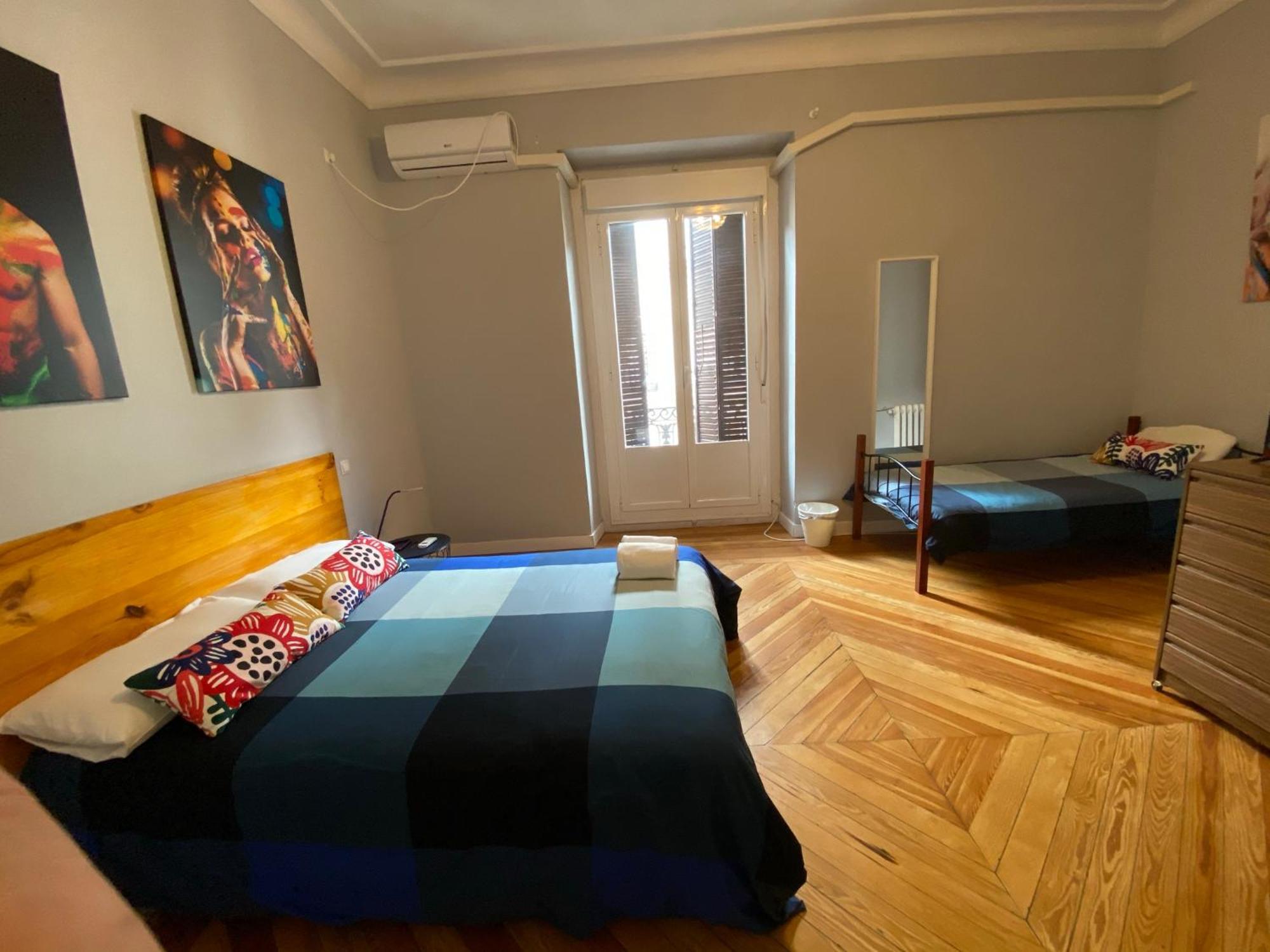 Arc House - Puerta Del Sol Only Adults Albergue