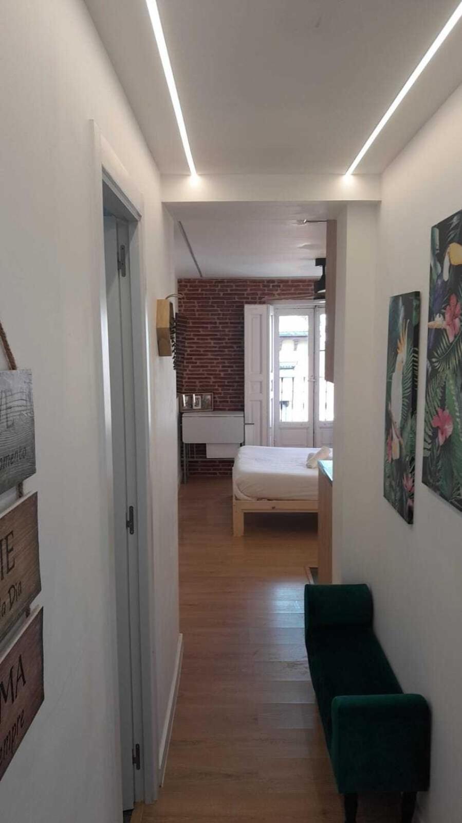 Preciados Apartment