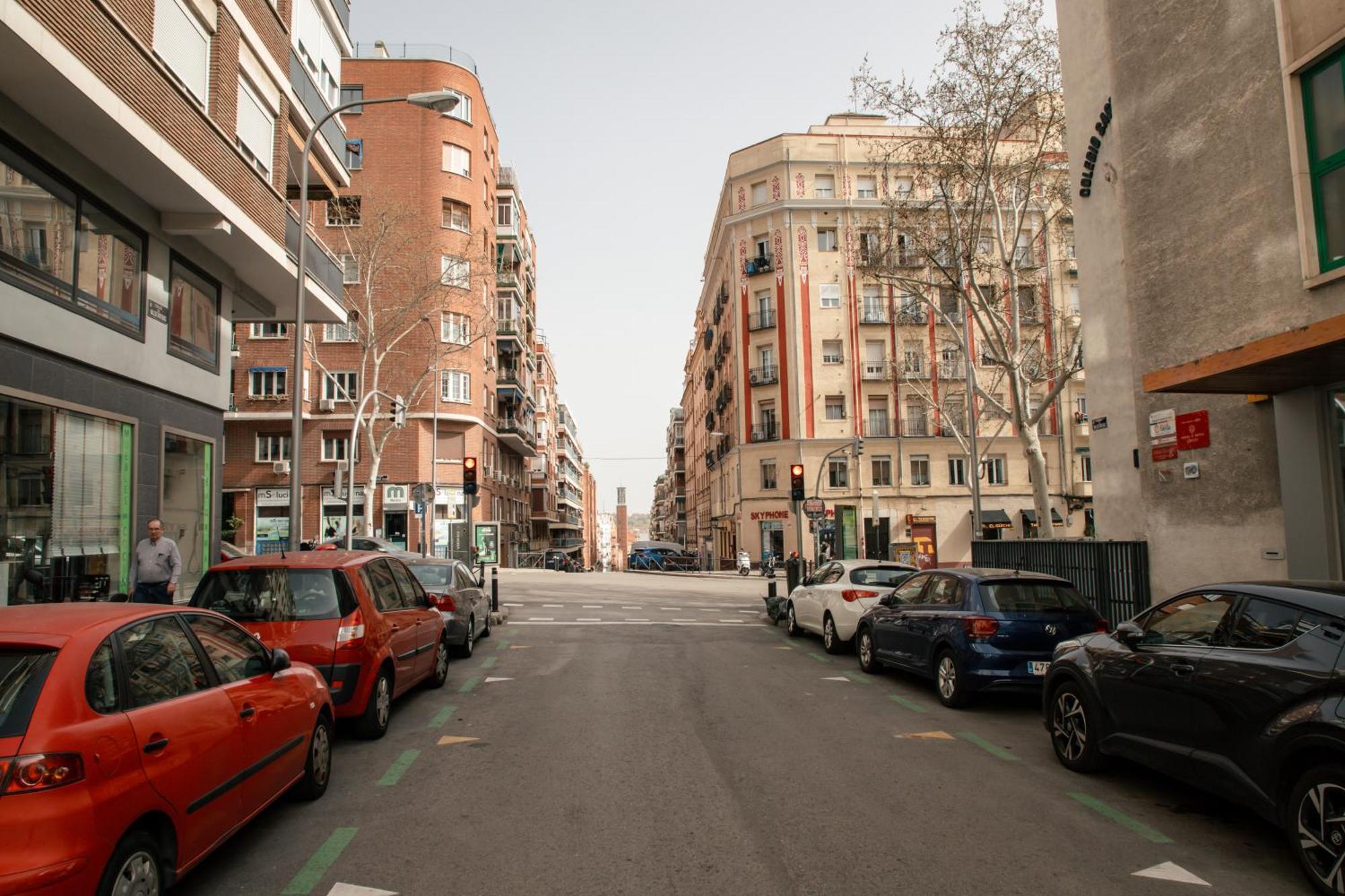 Luminoso & Moderno 4 En Retiro Apartamento