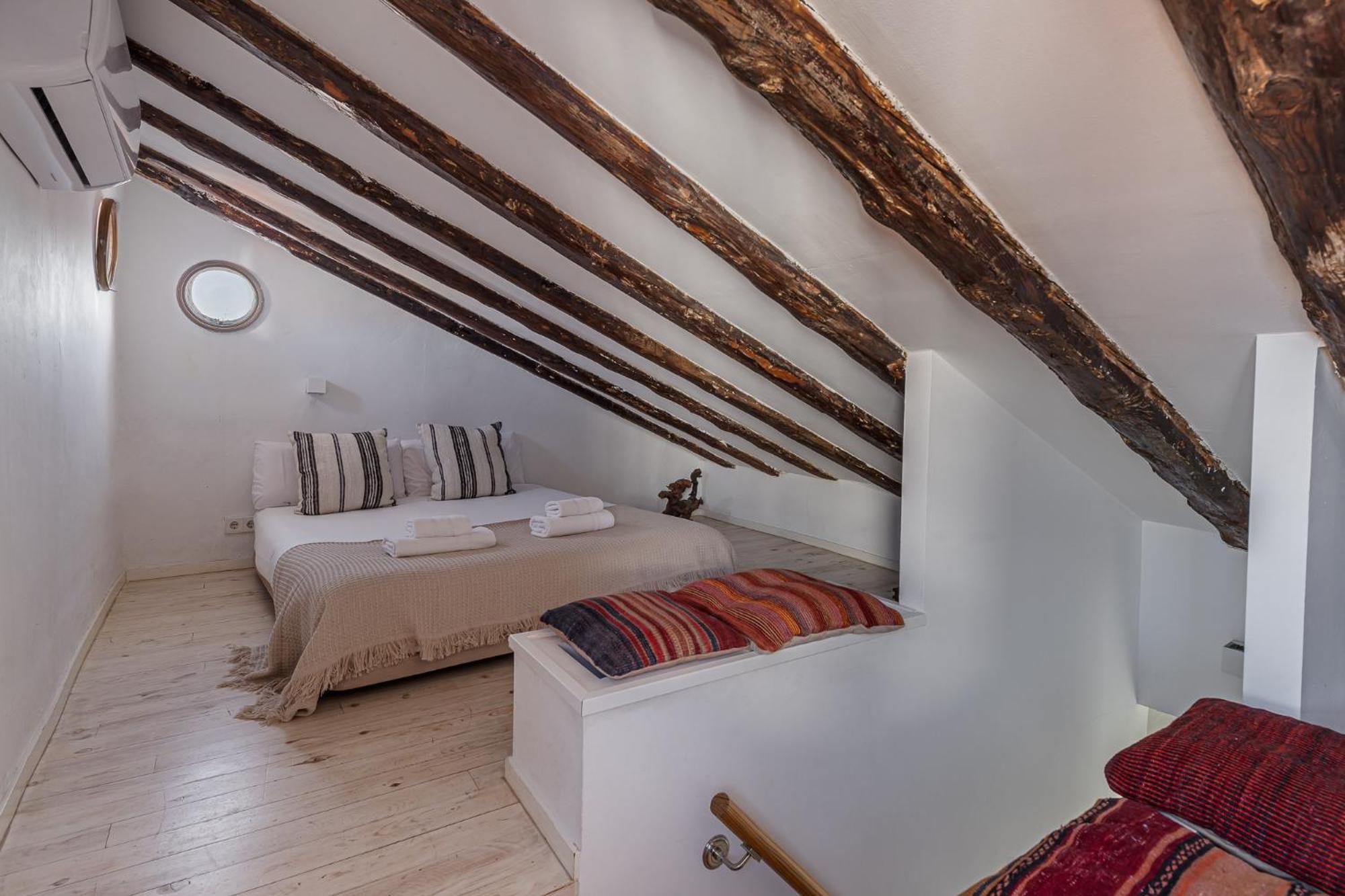 Apartment Bnbholder Stunning Duplex Sol