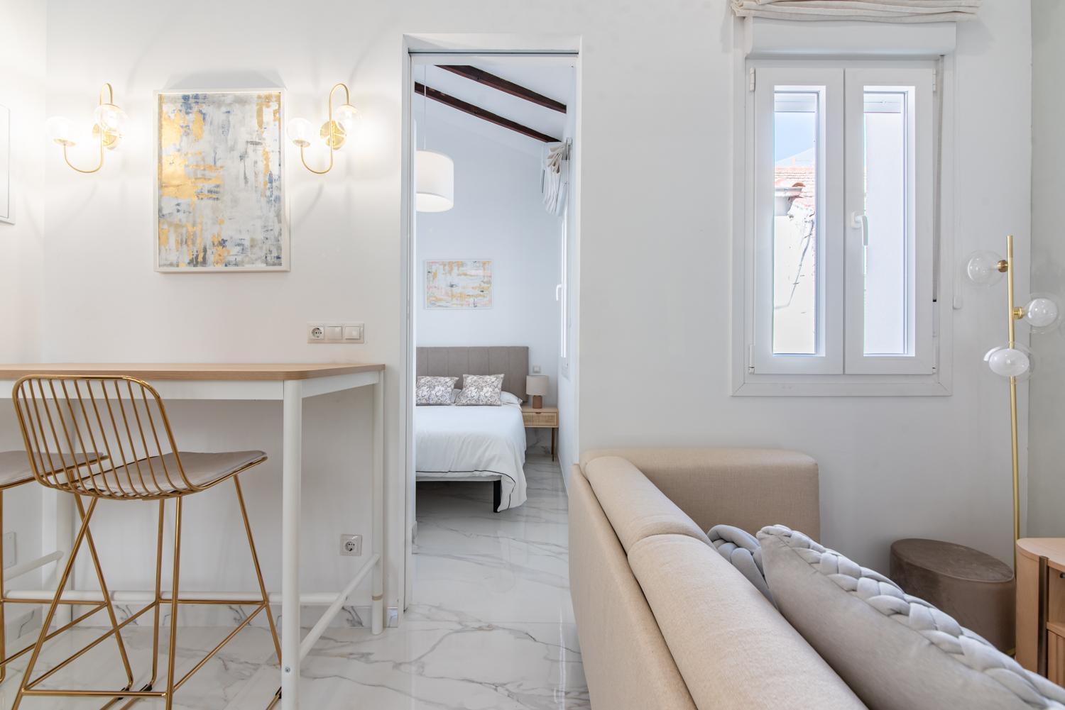 Apartamento Deluxe. 2br 1bt. Elevator. *