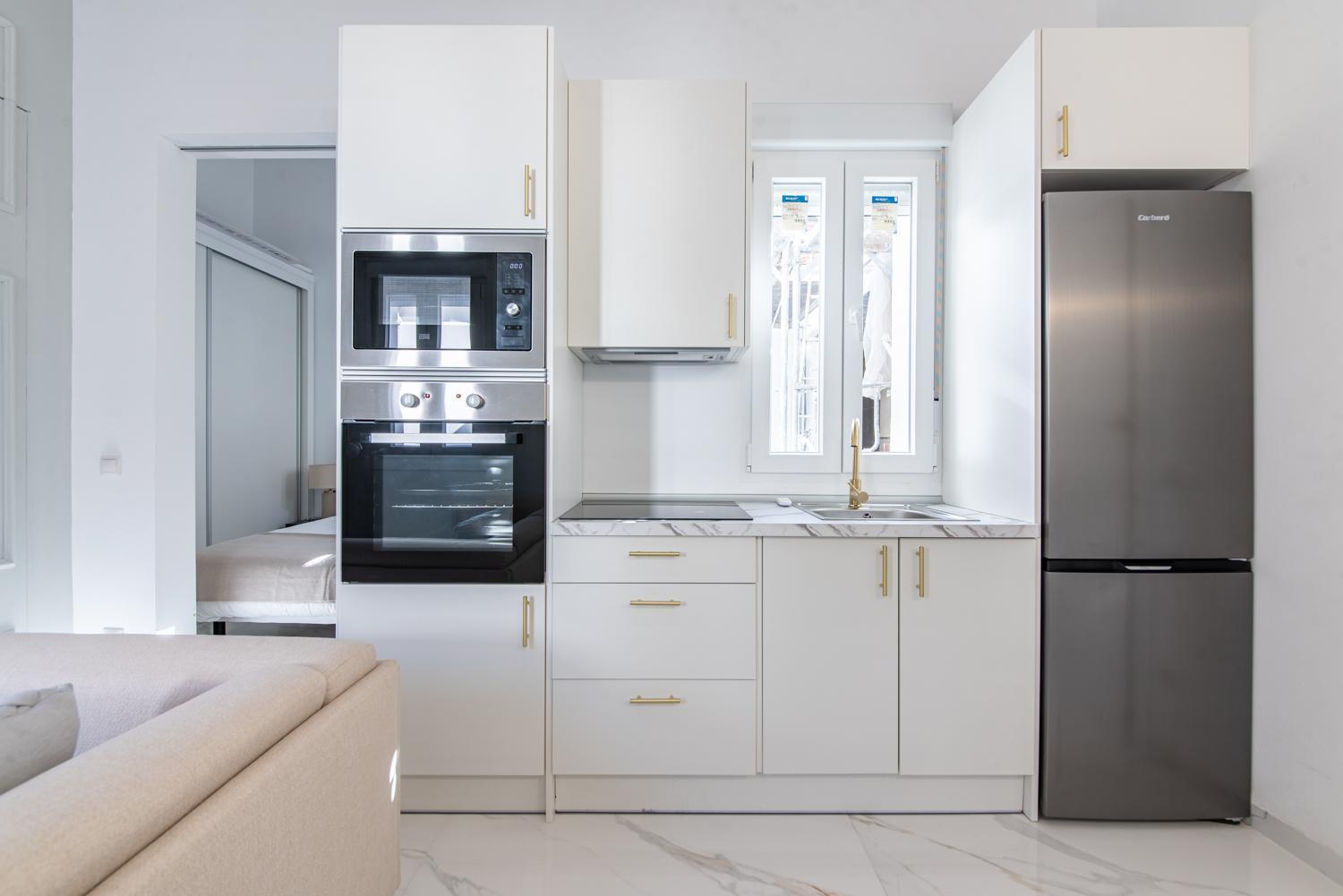 Deluxe. 2br 1bt. Elevator. Apartamento Madri