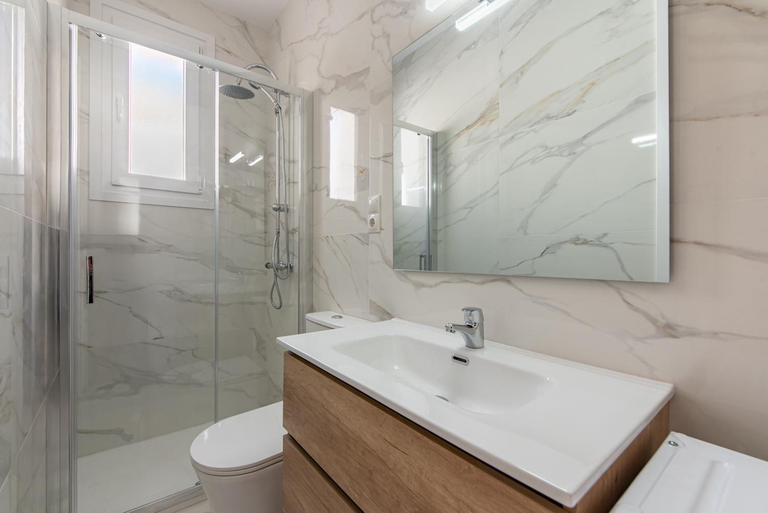 Apartamento Deluxe. 2br 1bt. Elevator. Madri