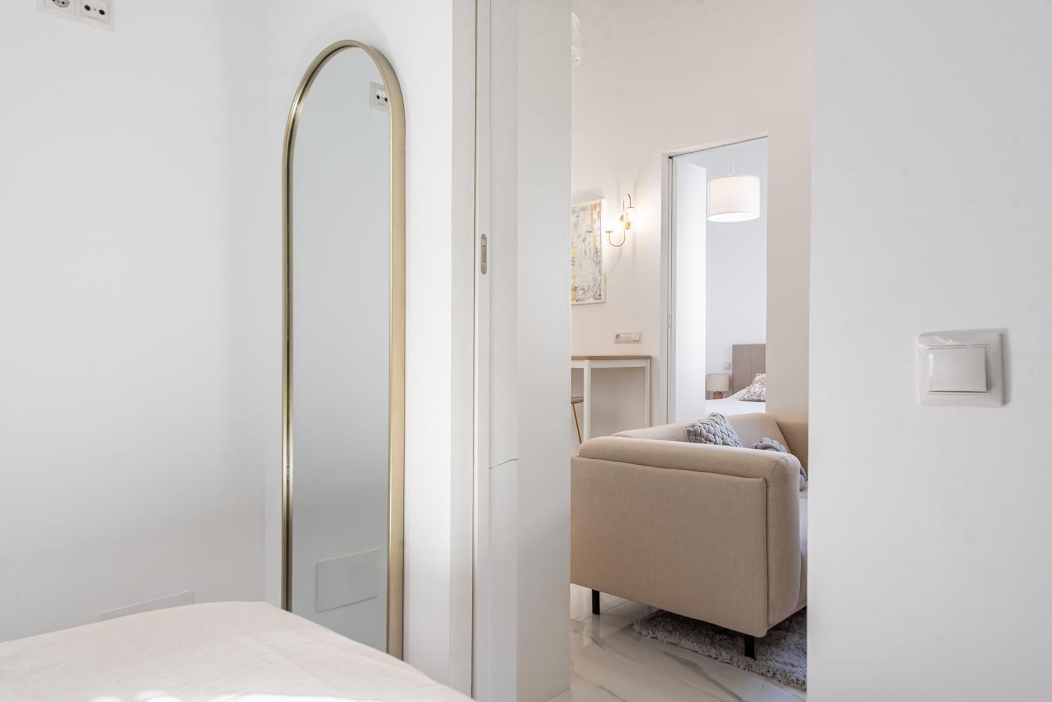 Apartamento Deluxe. 2br 1bt. Elevator. *