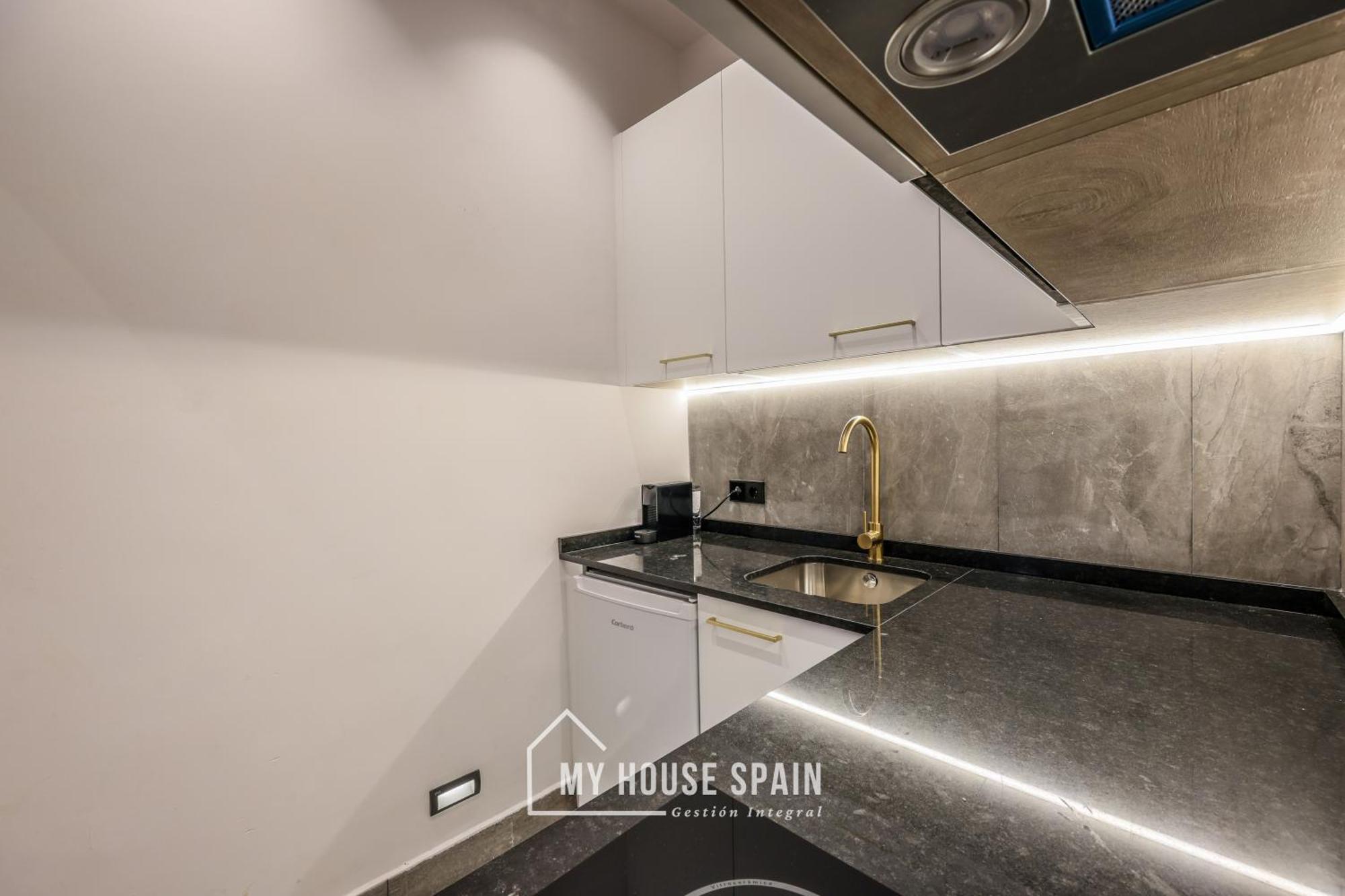 Myhousespain - Moderno Estudio En Plaza Espana