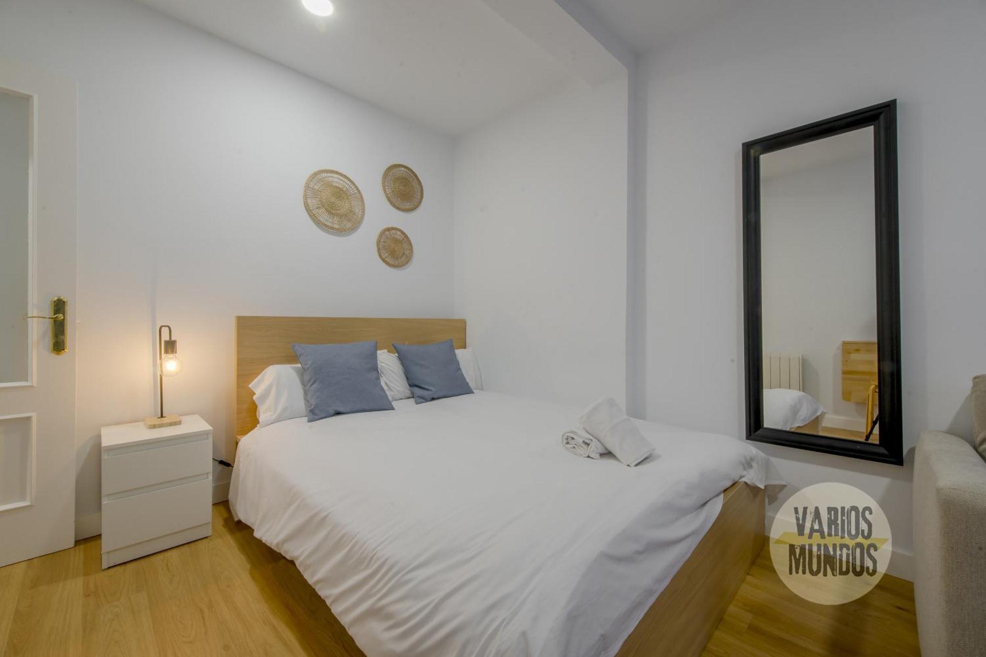 Calle Regueros Loft 3pax En Pleno Chueca * Madrid