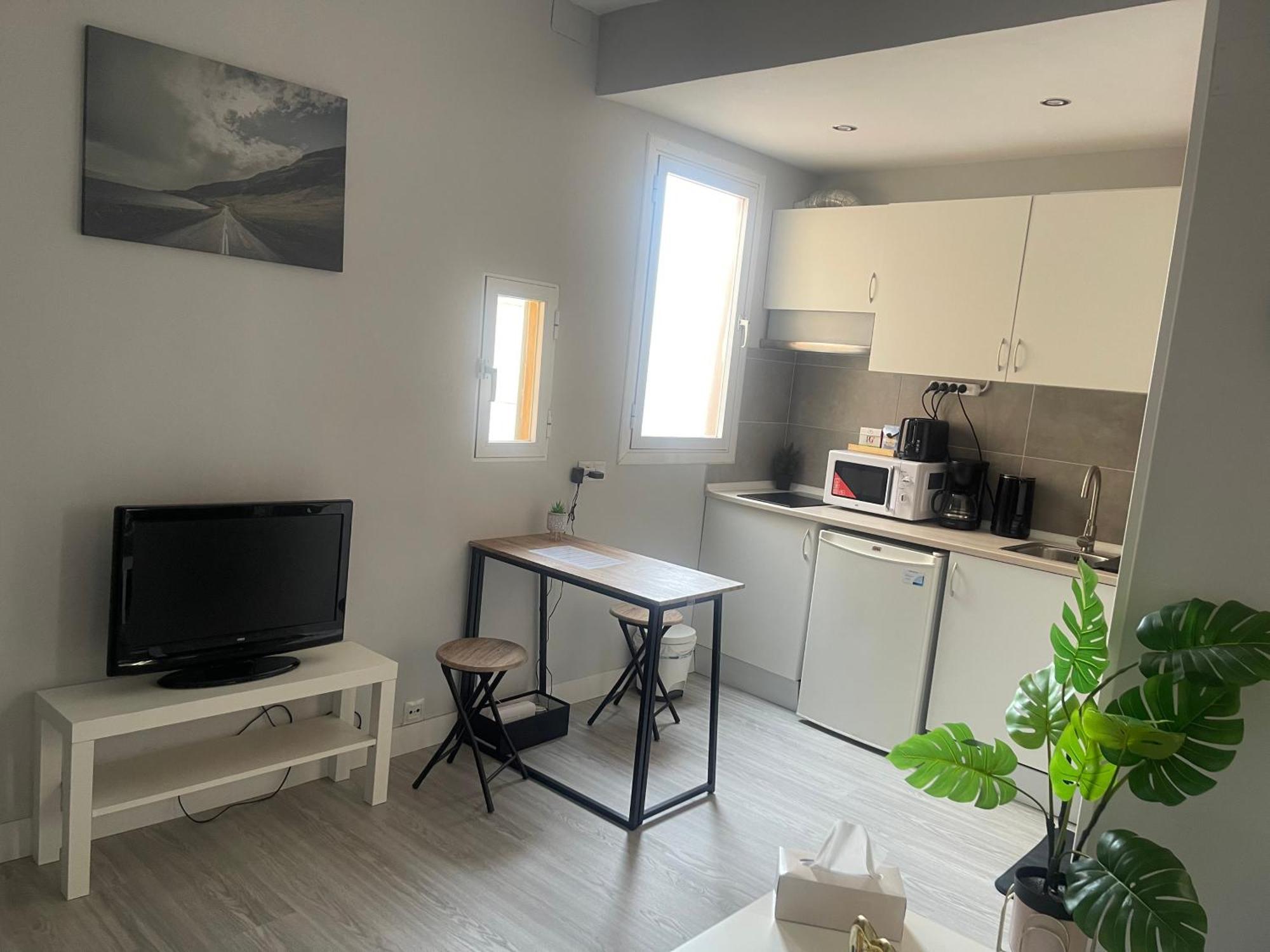 Apartamento Cenral Renovated Flat