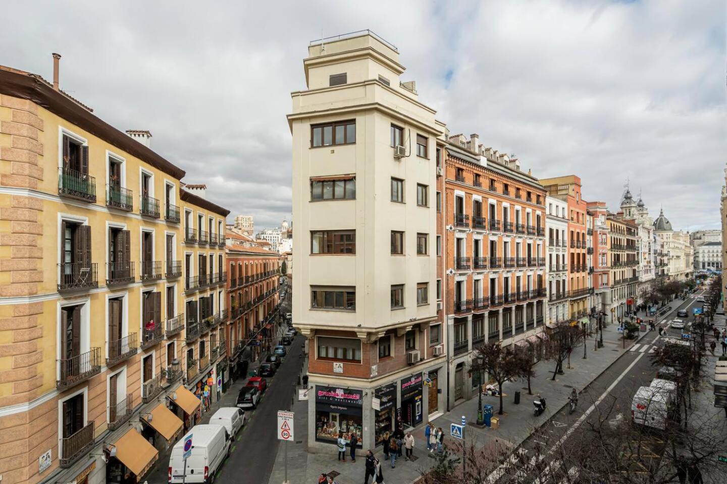 Con Balcon A Calle Mayor Ideal Parejas Apartment
