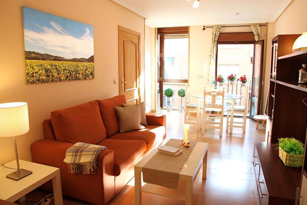 Balcon Con Luz Natural Apartment