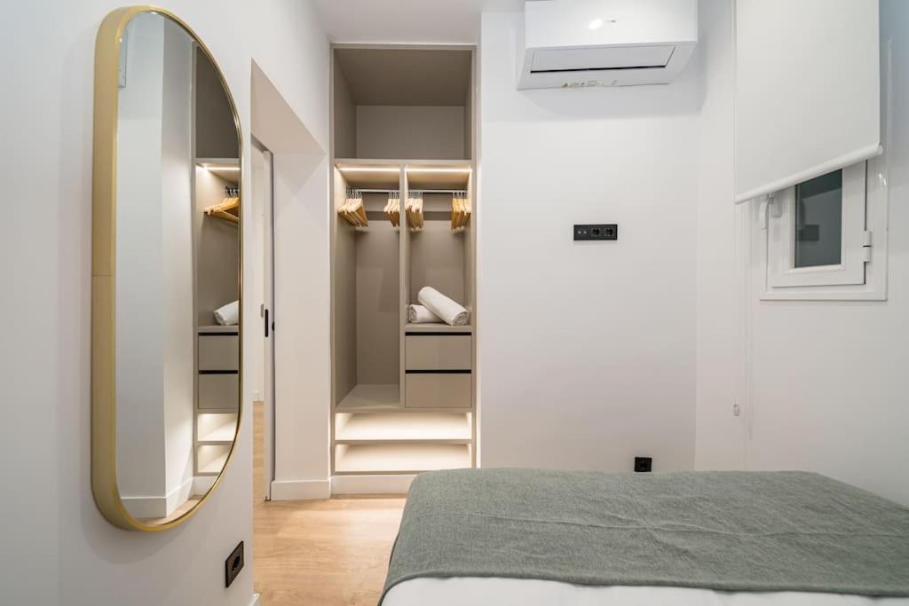 Lalatina I Calle Costanilla San Pedro 1br 1bh
