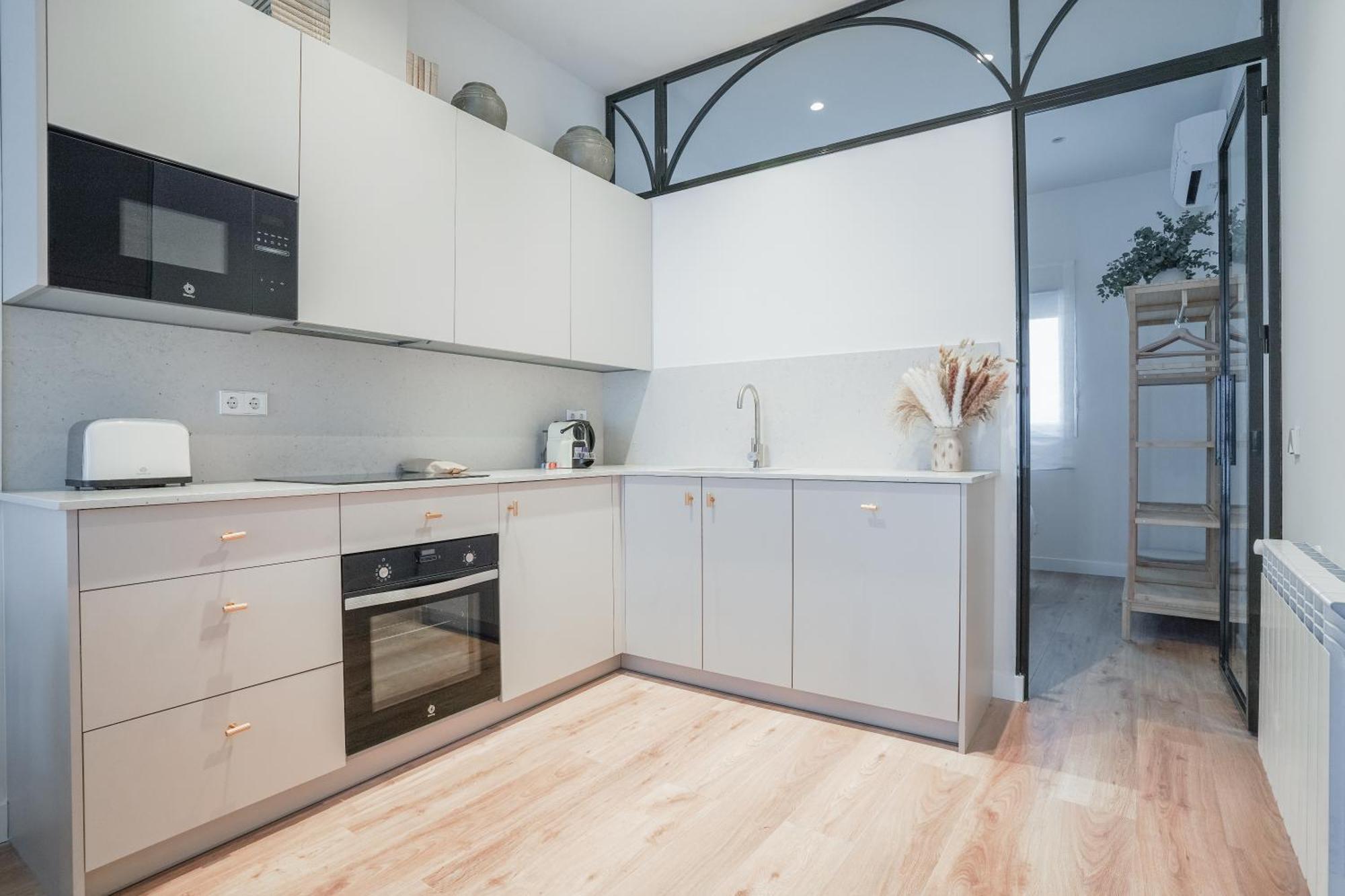 Amazing Apartment-3bedrooms 3bathrooms-lavapies *