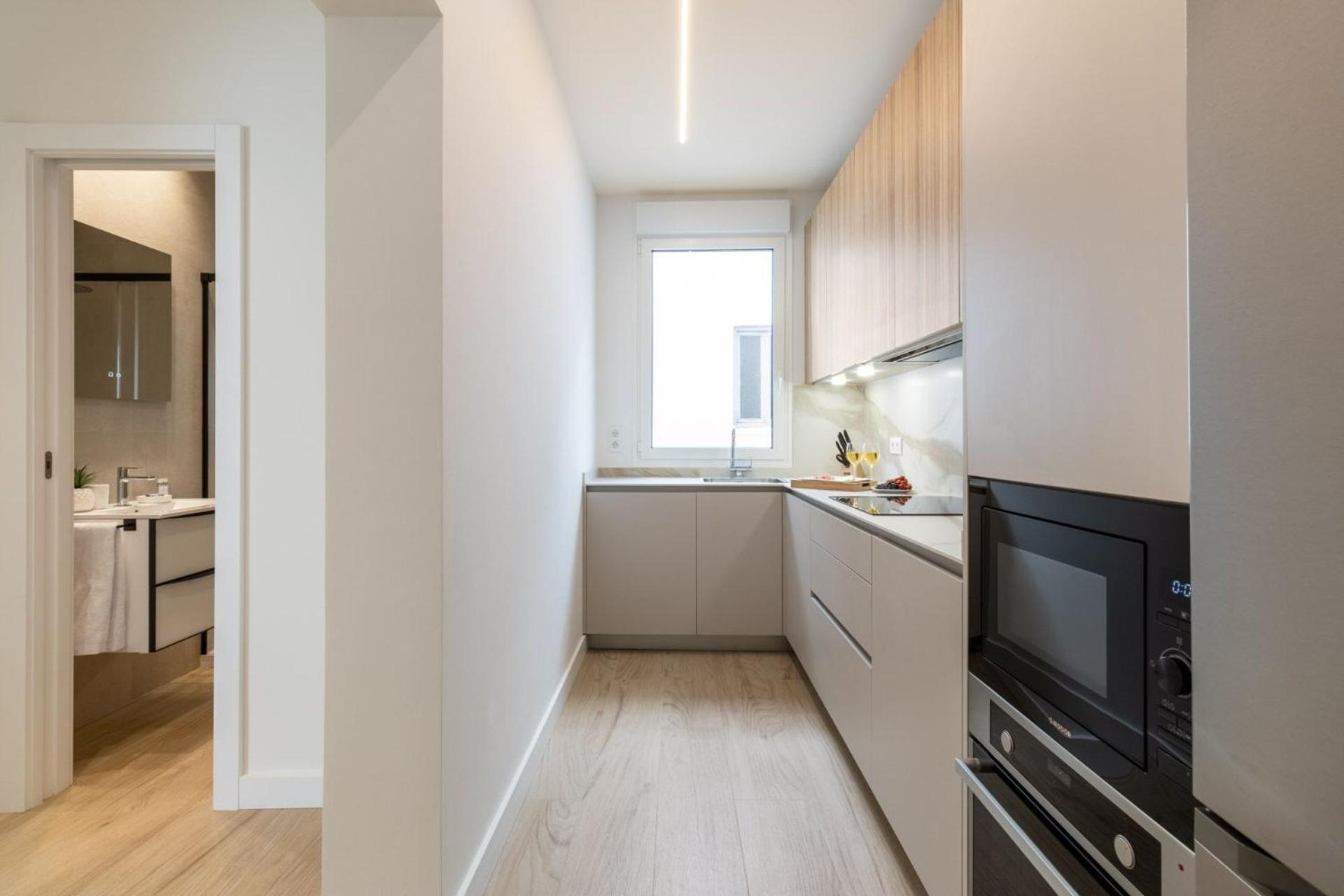 Appartement Trendy Malasana For 4 Ideal Getaway, Madera Ii *