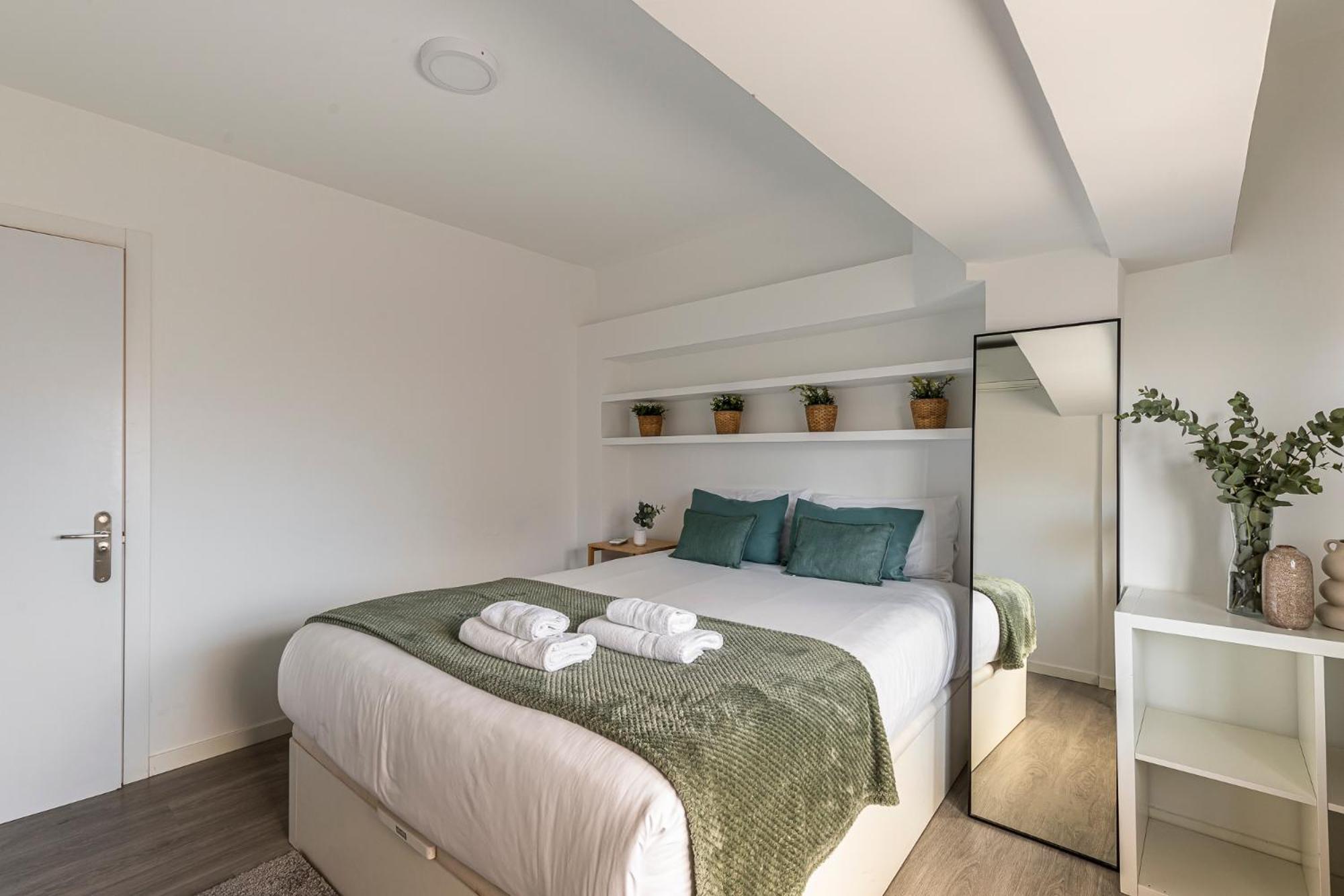 Queens Retiro Apartamento
